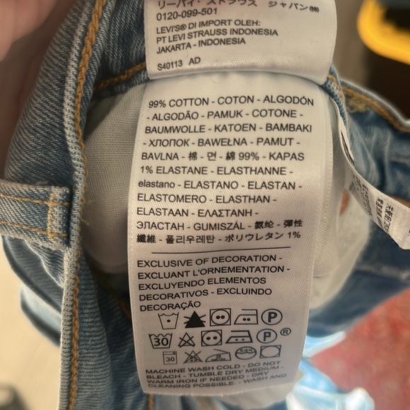 Levi’s Wedgie Jeans - Size 30- Barely worn - Picture 5 of 5